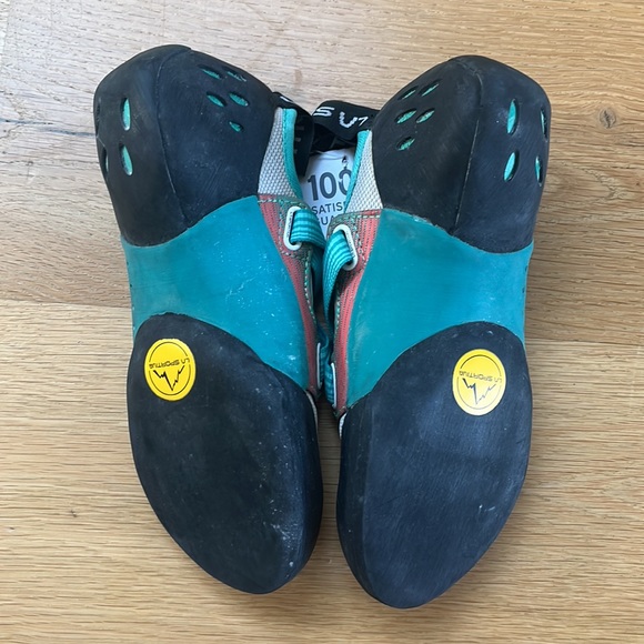 La Sportiva womens climbing shoes. NWT. Size 5.5. - Picture 5 of 7